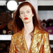 La Cenerentola della moda: da lavapiatti a modella richiestissima