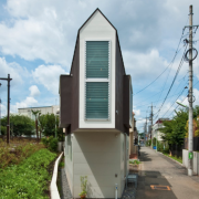 Magia o design? Ecco la casa di Tokyo che raddoppia i suoi spazi a sorpresa!