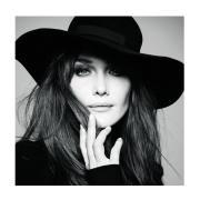 Carla Bruni: RMC  ha presentato in anteprima l'album "French Touch"
