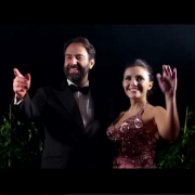 Neri Marcorè e Serena Rossi: omaggio ai grandi della musica