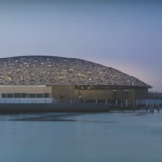Avveniristico e affascinante: il Louvre di Abu Dhabi
