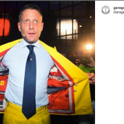 Lapo Elkann: le foto più belle dell’inaugurazione di Garage Italia Customs