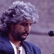 Pino Daniele. Ci sarà anche Eric Clapton al concerto evento?