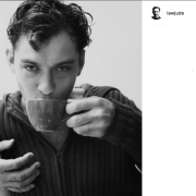 Jude Law? Ti aspetta per il tè