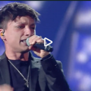 Ultimo vince Il Festival di Sanremo nella categoria Nuove Proposte
