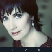 Enya auguri!