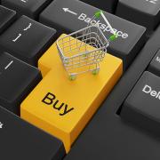 L'E-COMMERCE CRESCE ANCHE IN ITALIA (PERO' IL NEGOZIO TRADIZIONALE RESISTE)