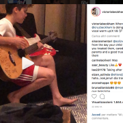 Victoria Beckham pubblica il video del figlio Cruz alle prese con una canzone di Justin Bieber