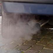 AUTO INQUINANTI AL BANDO IN 4 REGIONI:  GLI EFFETTI SULL'ARIA (E PORTAFOGLIO)