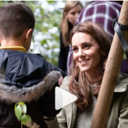 Kate Middleton: la sua dolce risposta a una bambina commuove il web