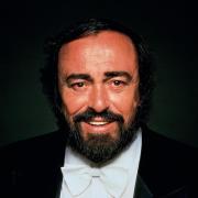 Il 12 ottobre 1935 nasceva il grande Luciano Pavarotti: ecco 5 curiosità sulla sua vita