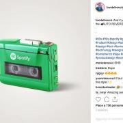 Tecnologia moderna con oggetti vintage: ecco le creazioni di un designer originale!