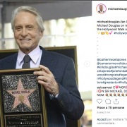 Michael Douglas: la commovente cerimonia sulla Hollywood Walk of Fame alla presenza del padre Kirk