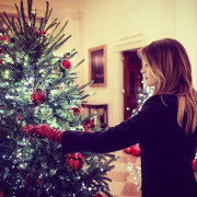 Natale alla Casa Bianca: scopri gli addobbi natalizi di Melania Trump!