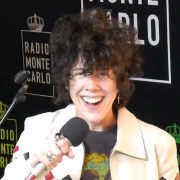 LP  ha una sorpresa per te: guarda il video!