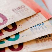 Saldi: un commerciante può pretendere il pagamento in contanti?