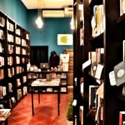 Il libro giusto per ogni stato d’animo: ecco la Piccola farmacia letteraria di Firenze