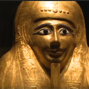 L'avventura del sarcofago d'oro: il Metropolitan Museum restituisce all'Egitto un prezioso reperto!