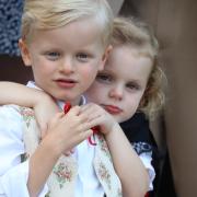 I gemellini Jacques e Gabriella in Africa: il video