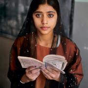 Steve McCurry- Leggere
