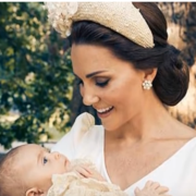 Baby Louis compie tra poco un anno. Ma perché le sue foto sono così rare?