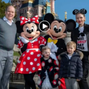 Gemellini di Monaco. Pasqua a Disneyland Paris