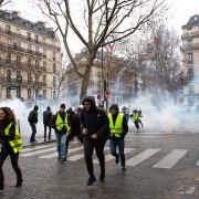 Parigi, 1° maggio di scontri e tensioni.