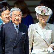 L'imperatore Akihito abdica: è la prima volta negli ultimi 200 anni.