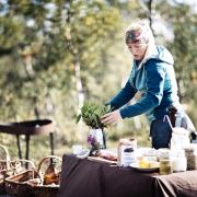 Chef stellati e ricette gourmet nei boschi! Ecco il nuovo trend culinario in Svezia