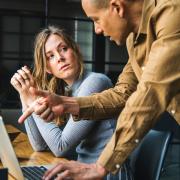 Invidia sul lavoro? Ecco come gestirla