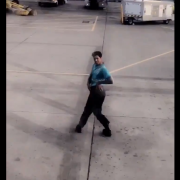 A Honolulu ecco il balletto che non ti aspetti! 