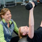 In forma ad ogni età!  Ecco i consigli della personal trainer delle star
