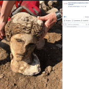 E' bellissima la divinità appena scoperta a Roma