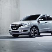 Gli italiani per le vacanze sognano il SUV 
