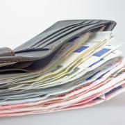 Portafogli restituiti: la classifica dei paesi più onesti. Indovinate dove si trova l'Italia