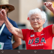 A 103 anni corre i 100 metri: la storia della runner Julia!