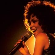 4 dicembre 2002: Whitney Houston confessa il suo dolore 