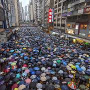A Hong Kong la rivolta anti-Pechino sfocia nelle urne.