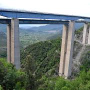 Dopo il crollo dell'A6 e la chiusura della A26, si riaccende l'allarme sulla sicurezza dei viadotti.