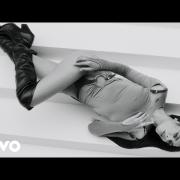 Elodie - Bagno a mezzanotte