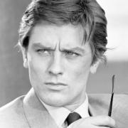 Alain Delon sta meglio e manda un messaggio ai fan