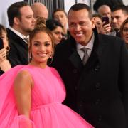 Jennifer Lopez racconta la storia della musica in un video travolgente