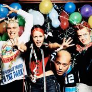 1 novembre: Aqua al primo posto in classifica con Barbie Girl