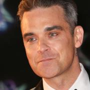 3 marzo 2000: Robbie Williams si aggiudica un Brit Award