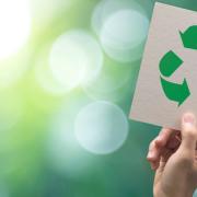 A New York il primo negozio al mondo di opere d'arte in plastica riciclata 
