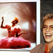 Annie Lennox e il suo irresistibile invito al buonumore