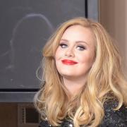 Adele: ecco la verità dietro l'annullamento dei concerti a Las Vegas. Ed è davvero sorprendente