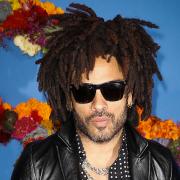 Anche per Lenny Kravitz le vacanze sono finite