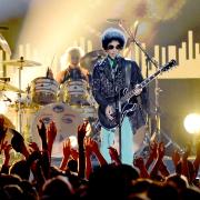 Prince: in lavorazione il film tratto dal libro della moglie