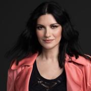 Laura Pausini: il meraviglioso duetto a sorpresa con Biagio Antonacci. Il video